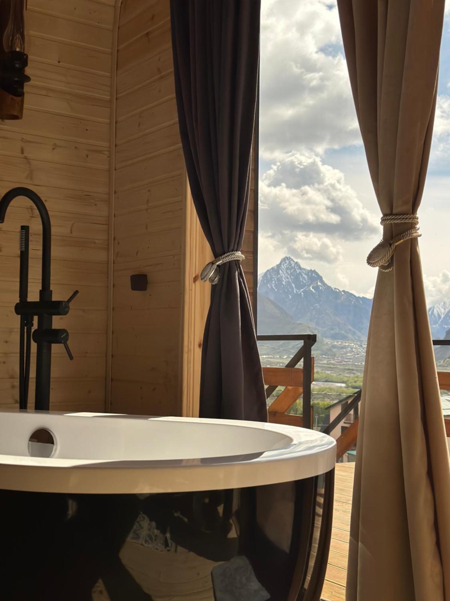 Outdoor Cottages Kazbegi Exterior foto