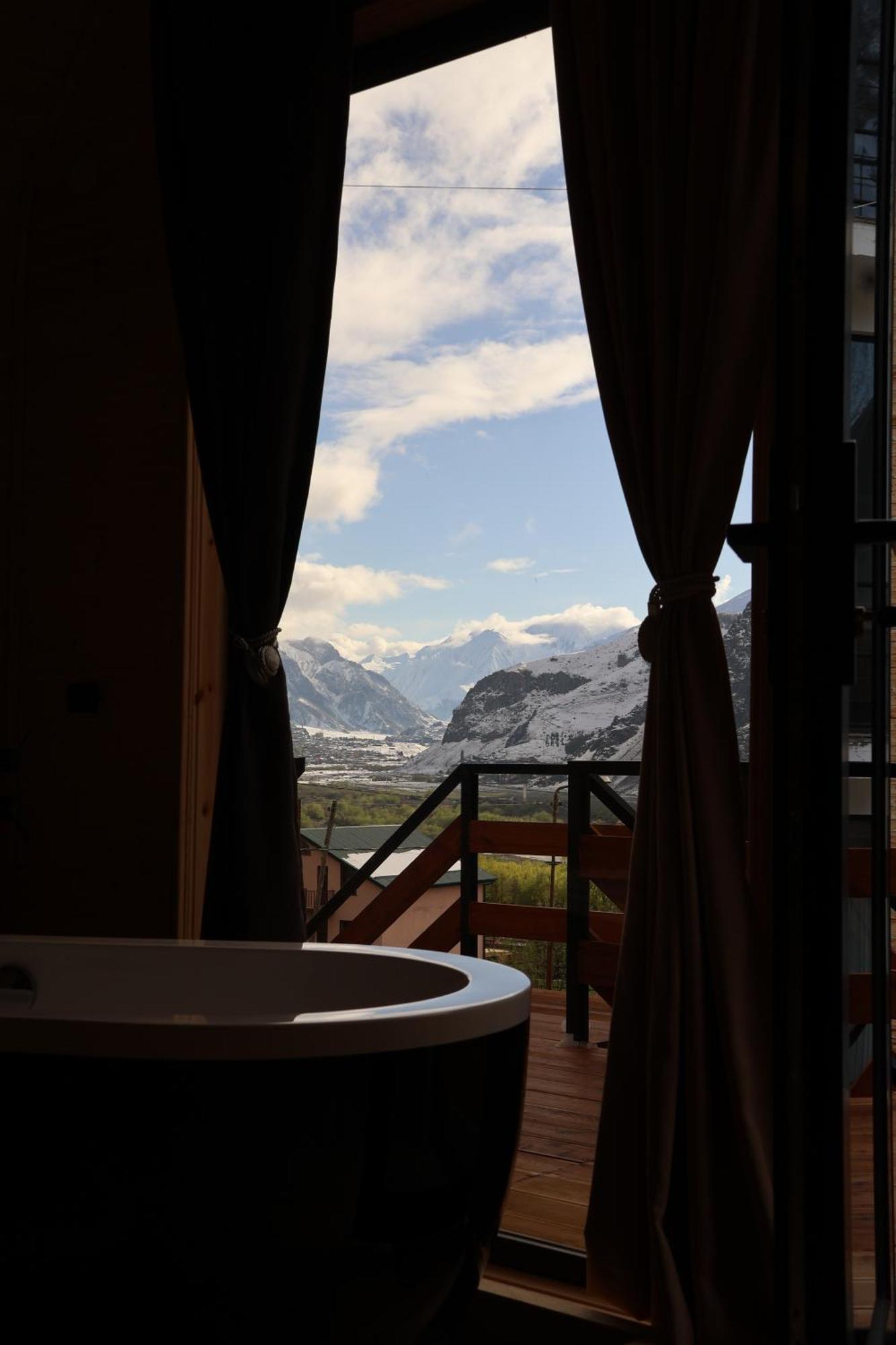 Outdoor Cottages Kazbegi Exterior foto
